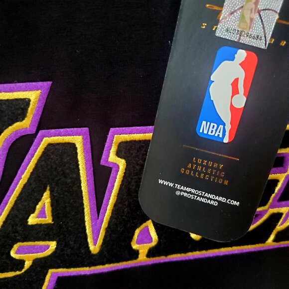 RARE * LA Lakers NBA Finals Champions T-Shirt Collectible Memorabilia Team Shirt - Picture 2 of 10